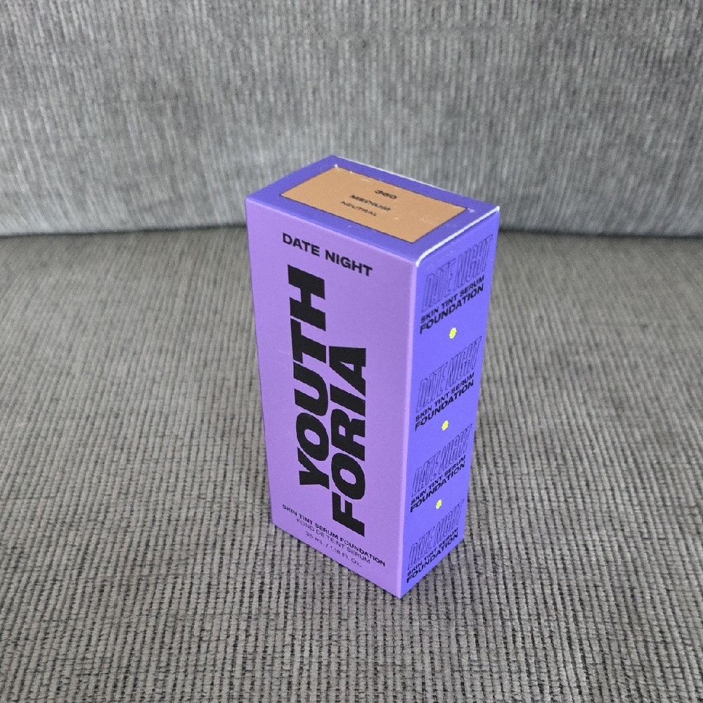 Youthforia Date Night Foundation, New, 360 Medium Neutral‎ Or 260 Light Medium